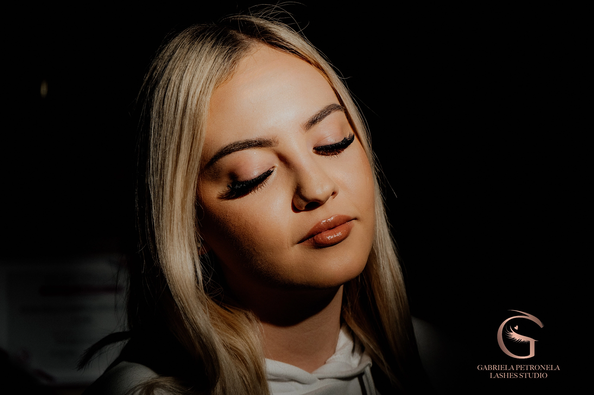 Extensii gene volum premium la salon Gabriela Petronela din Bacău