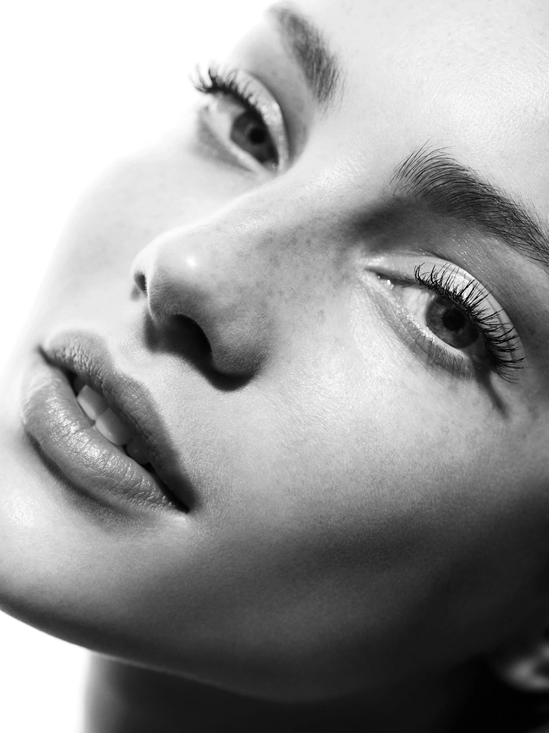 Micropigmentare rafinată sprâncene și buze Gabriela Petronela Bacău